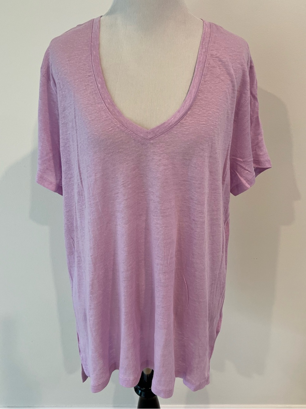 NWT GAP Lilac Linen V Neck Short Sleeve Tee Shirt Wonens Sz Large